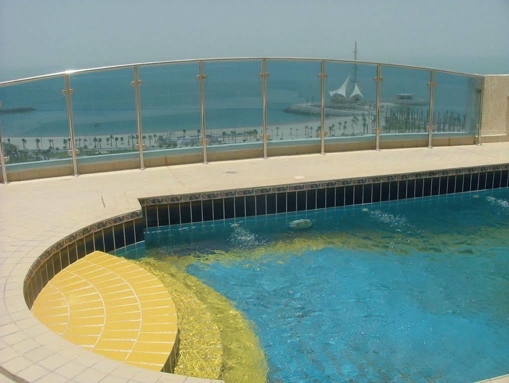 Le Royal Corniche Hotell Salmiya Eksteriør bilde