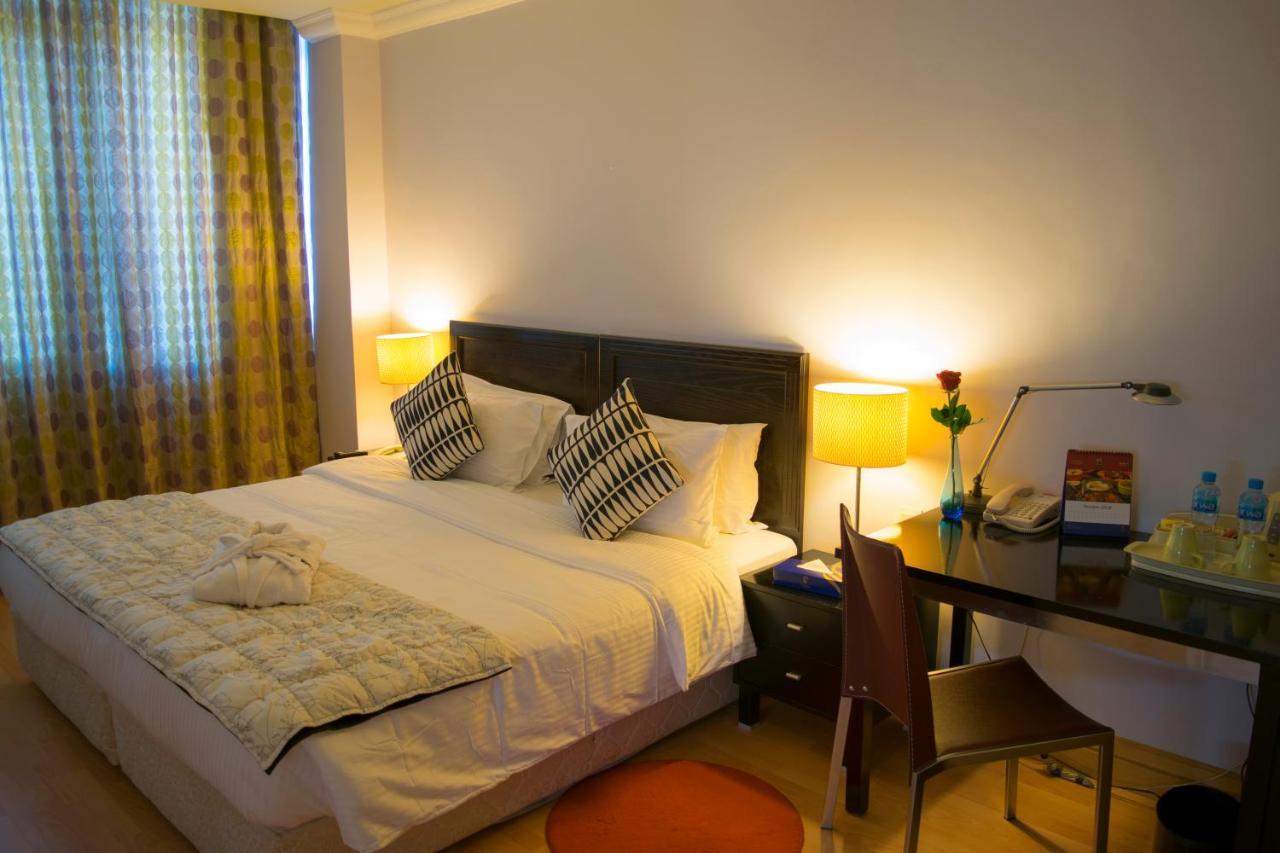 Le Royal Corniche Hotell Salmiya Eksteriør bilde