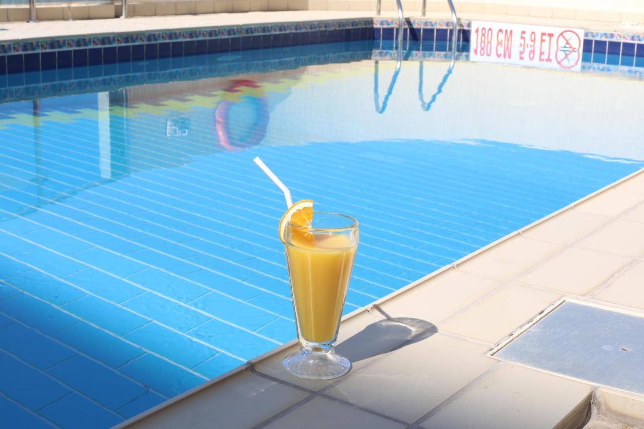 Le Royal Corniche Hotell Salmiya Eksteriør bilde